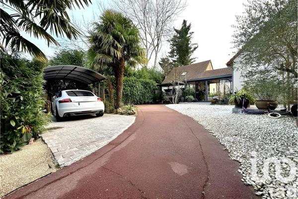 Maison à vendre 7 pièces 214 m² Saint-Thibault-des-Vignes