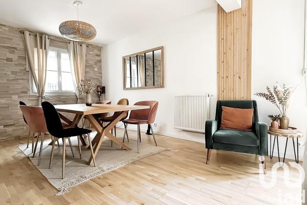 Maison à vendre 7 pièces 214 m² Saint-Thibault-des-Vignes