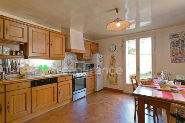 MAISONS LAFFITTE Château - Maison de 230m2, 5 chambres.