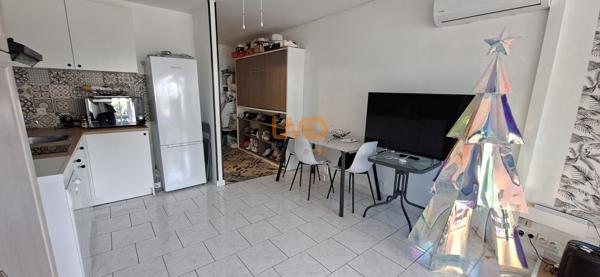 Beau studio cabine au bord de mer