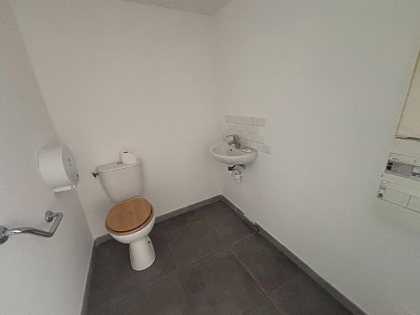 A louer, commerce, climatisation, Bureaux Marseille 12ème, Beaumont 1 pièce 35 m2