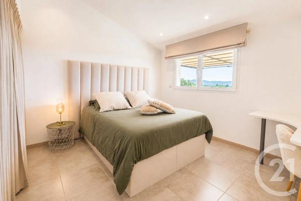 Appartement T5 à vendre  5 pièces - 131 m 2   PORTO VECCHIO  - 201