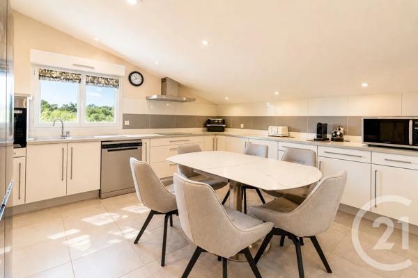 Appartement T5 à vendre  5 pièces - 131 m 2   PORTO VECCHIO  - 201