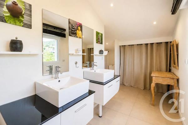 Appartement T5 à vendre  5 pièces - 131 m 2   PORTO VECCHIO  - 201