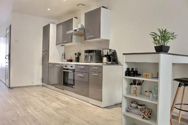 Spécial investisseurs - immeuble - Verdun - 3 F2 - 1 maison - Rénové