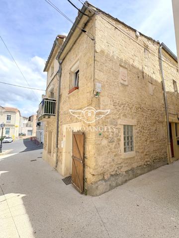 MAISON DE VILLAGE RENOVEE DE 100 M² ENVIRON AVEC TERRASSE