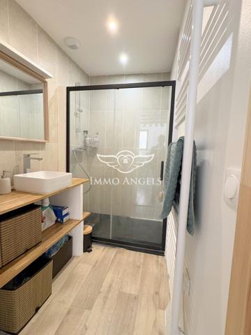 MAISON DE VILLAGE RENOVEE DE 100 M² ENVIRON AVEC TERRASSE