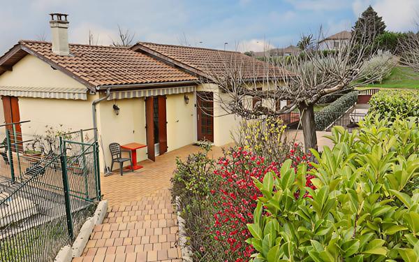 Maison à vendre    4 pièces •  Ternay