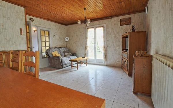 Maison à vendre    4 pièces •  Ternay