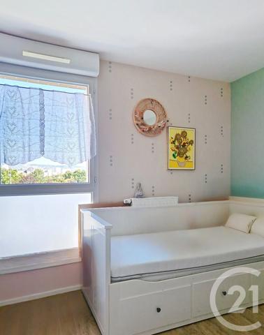 Appartement F4 à vendre  4 pièces - 89,76 m 2   CLERMONT FERRAND  - 63