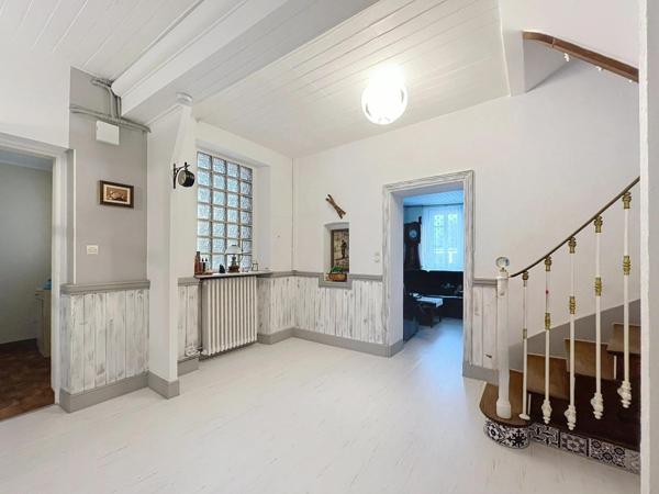 Maison 8 pièces - 4 ch - 176 m² avec garage