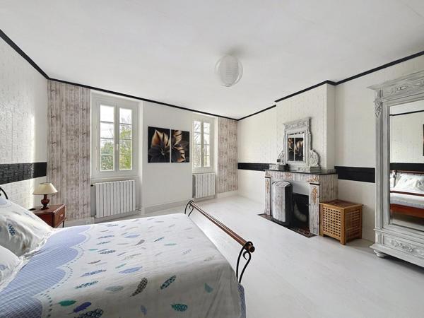 Maison 8 pièces - 4 ch - 176 m² avec garage