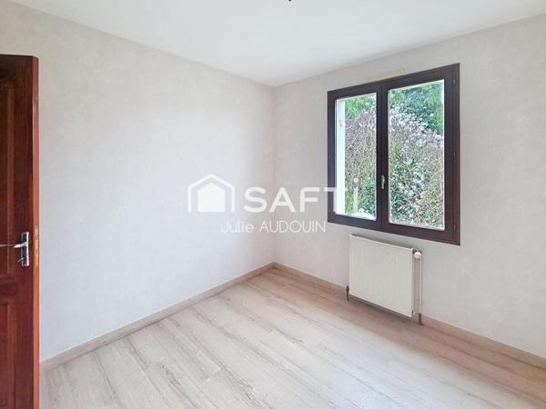 Pavillon de 119 m² sur grand terrain de 3 718 m²