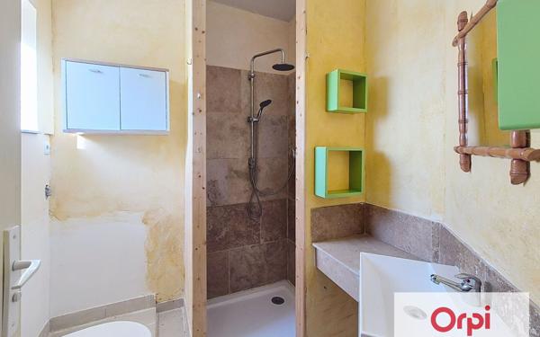 Maison à vendre    5 pièces •  La Dornac