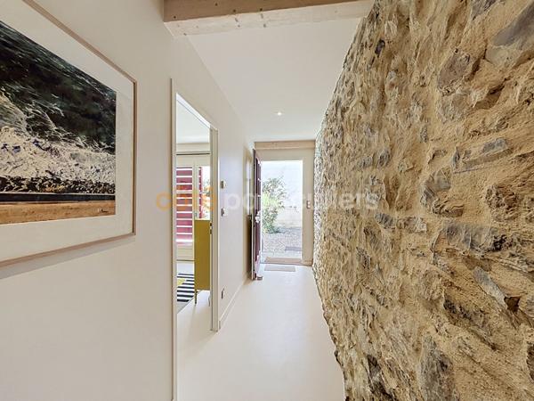 Vente
                Maison124 m² - 4 Pièces -
                    BIARRITZ (64200)