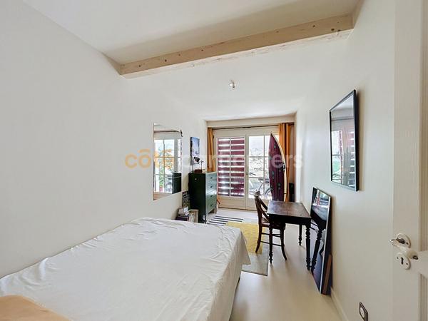 Vente
                Maison124 m² - 4 Pièces -
                    BIARRITZ (64200)