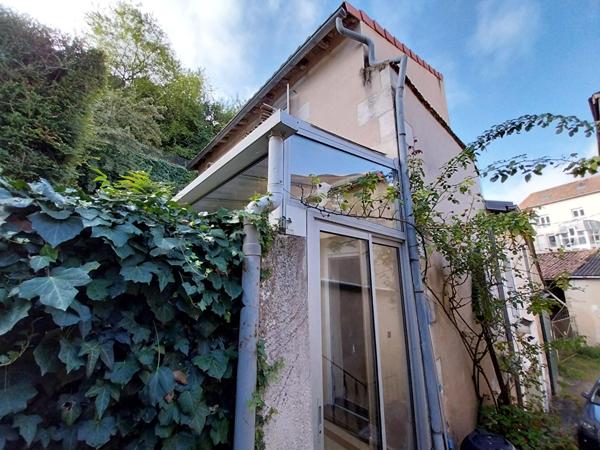 Maison Poitiers - Pierre Levée