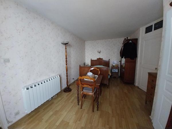 Maison Poitiers - Pierre Levée