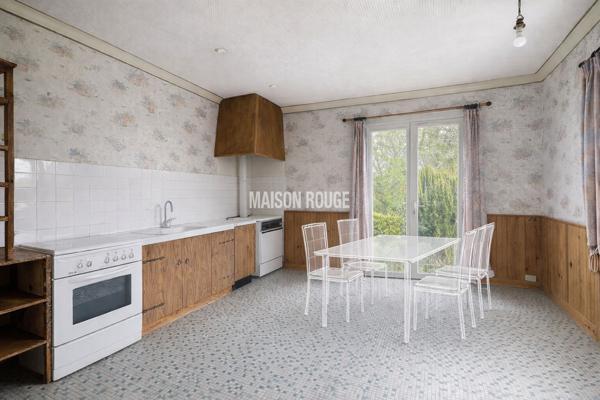 Maison en demi-niveaux, lumineuse, à repenser !