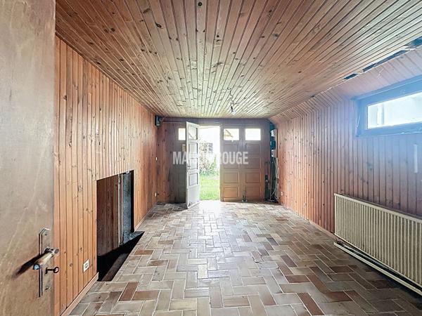 Maison en demi-niveaux, lumineuse, à repenser !