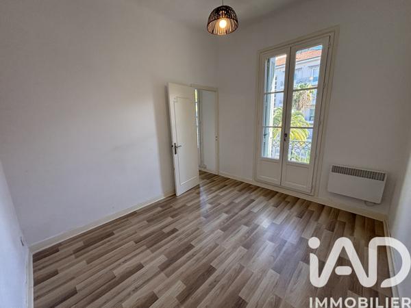 Location appartement 2 pièces 38 m² Hyères