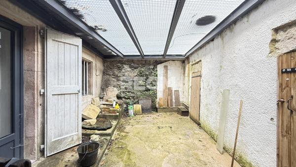 Le Pompidou (48110) Maison de village 7 pièces avec terrasse