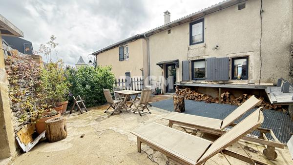 Le Pompidou (48110) Maison de village 7 pièces avec terrasse