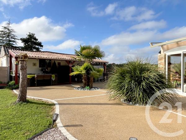 Maison à vendre  5 pièces - 134,20 m2 COMMEQUIERS - 85