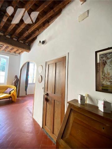 MAISON DE VILLAGE  avec cour - 2 LOGEMENTS - GARAGE