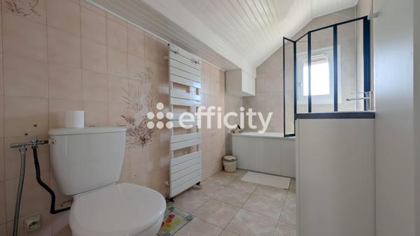 Maison
         4 pièces
        - 82 m² 310 000 € *