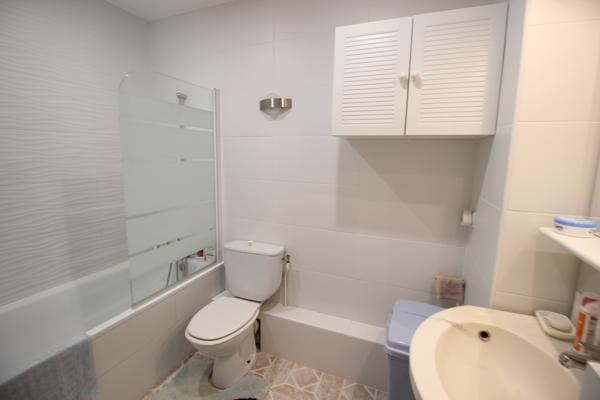 EXCLUSIVITÉ – Maison 3 pièces avec garage, parking et terrasse dans un quartier familial