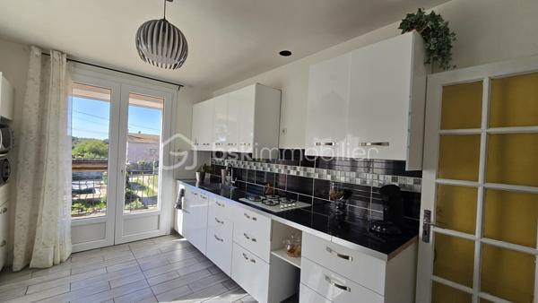 Maison traditionnelle de 144,18 m²