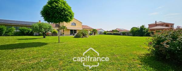 Maison de standing à Vernosc-lès-Annonay – Beaux volumes et parc arboré de plus de 3 000 m².