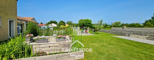 Maison de standing à Vernosc-lès-Annonay – Beaux volumes et parc arboré de plus de 3 000 m².