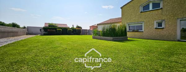 Maison de standing à Vernosc-lès-Annonay – Beaux volumes et parc arboré de plus de 3 000 m².