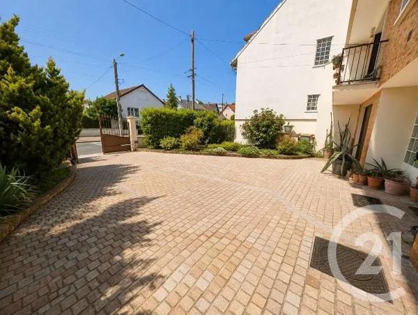 Maison à vendre  7 pièces - 193 m 2   LIVRY GARGAN  - 93
