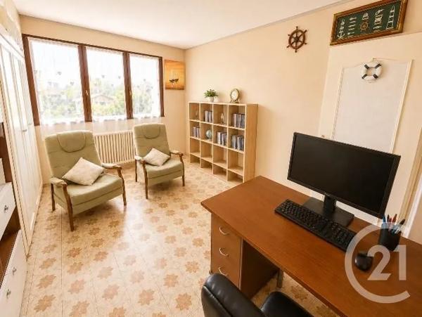 Maison à vendre  7 pièces - 193 m 2   LIVRY GARGAN  - 93