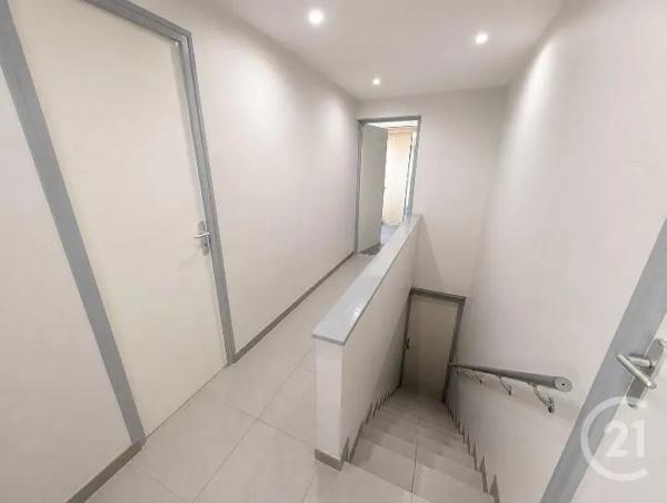 Maison à vendre  7 pièces - 193 m 2   LIVRY GARGAN  - 93