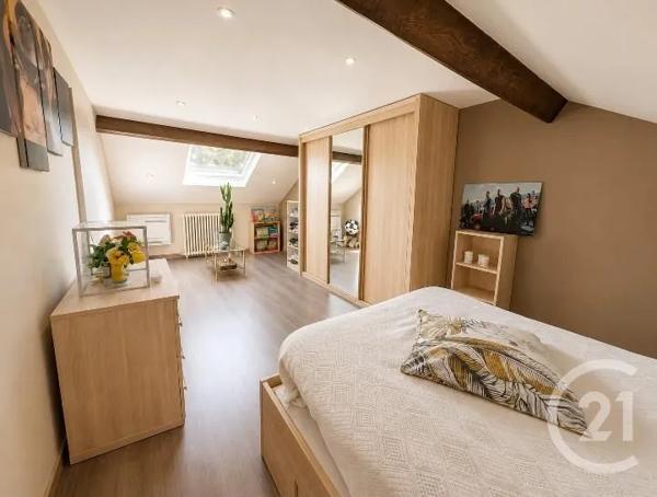 Maison à vendre  7 pièces - 193 m 2   LIVRY GARGAN  - 93