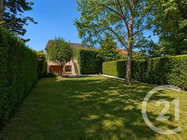 Maison à vendre  7 pièces - 193 m 2   LIVRY GARGAN  - 93