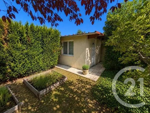 Maison à vendre  7 pièces - 193 m 2   LIVRY GARGAN  - 93