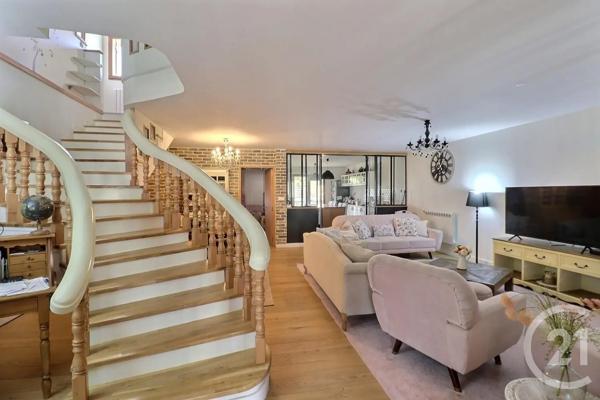 Maison à vendre  7 pièces - 193 m 2   LIVRY GARGAN  - 93