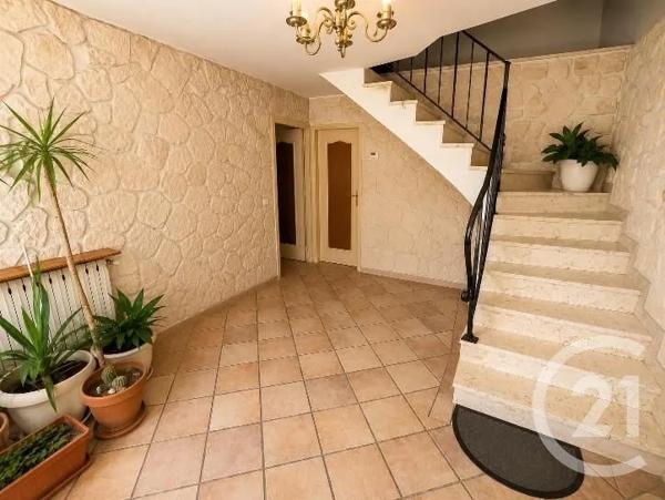 Maison à vendre  7 pièces - 193 m 2   LIVRY GARGAN  - 93