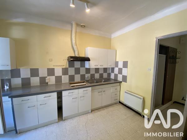 Immeuble à vendre 230 m² Trets