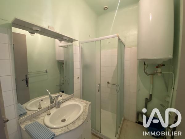 Immeuble à vendre 230 m² Trets