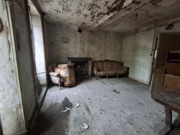 Maison à vendre à Carrouges dans l'Orne (61320), ref : 61013/221