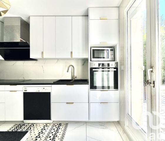 Maison à vendre 7 pièces 177 m² Saint-Germain-en-Laye