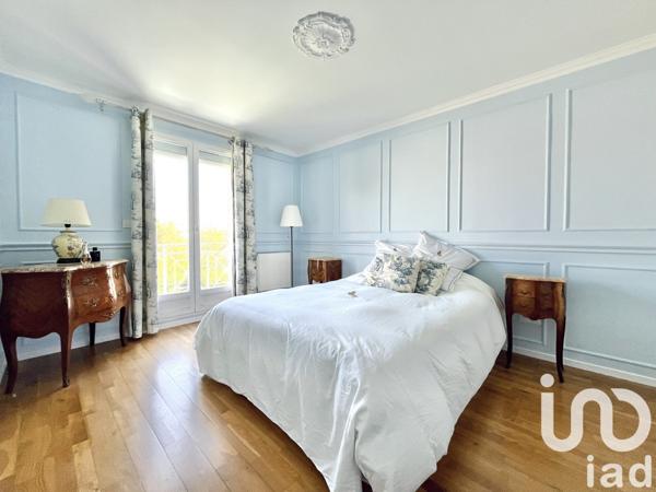 Maison à vendre 7 pièces 177 m² Saint-Germain-en-Laye