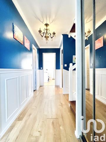 Maison à vendre 7 pièces 177 m² Saint-Germain-en-Laye