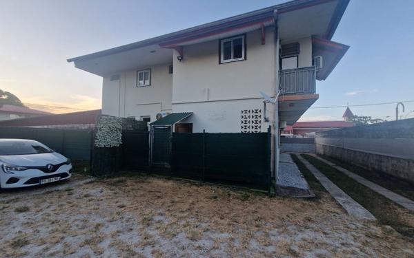 Immeuble à vendre    8 pièces •  Remire-Montjoly